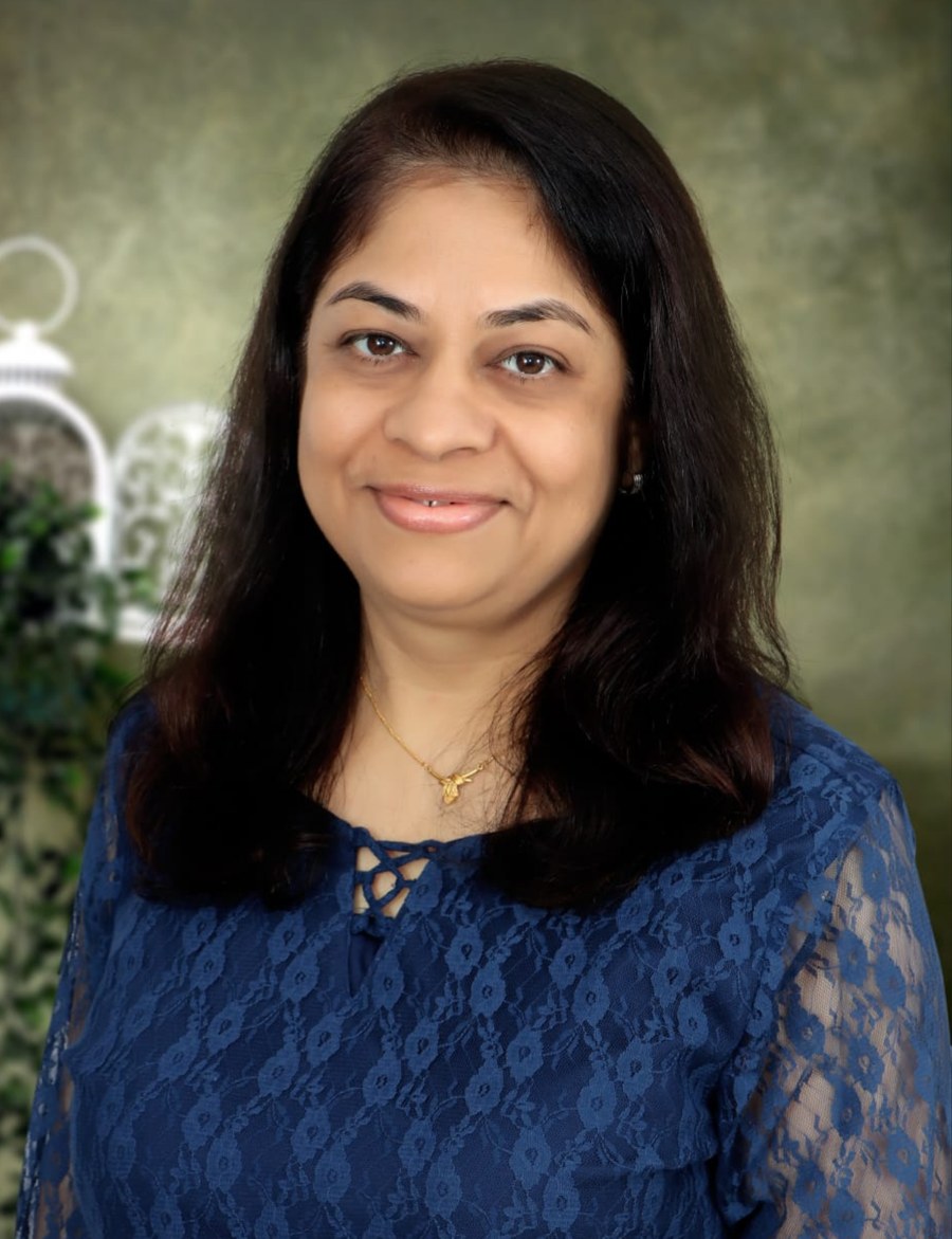 Portrait of artist Dipti Bhatt